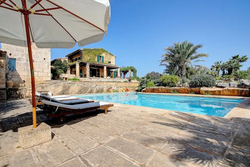 Quality Villa Es Trenc - Image 1