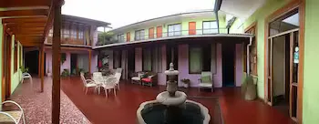 Hotel Serena Centro - Image 1