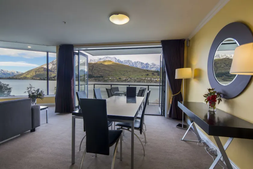Cloud 9 Queenstown - Image 1