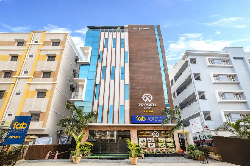 Fabhotel Prowell Hitech City - Image 1