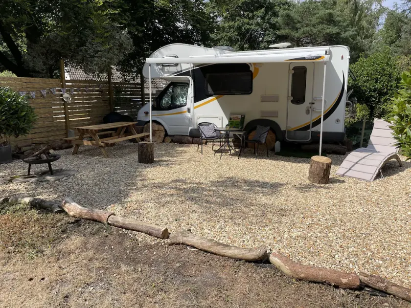Captivating 2 bed Motorhome in Wareham - Image 1