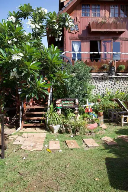 Happy House On The Beach - Image 1