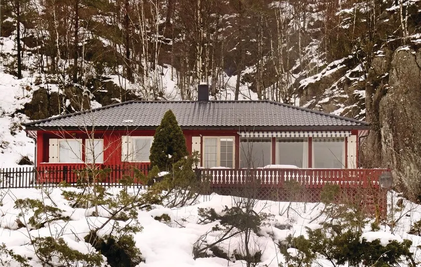 Stunning Home in Kvinlog With 4 Bedrooms - Image 1