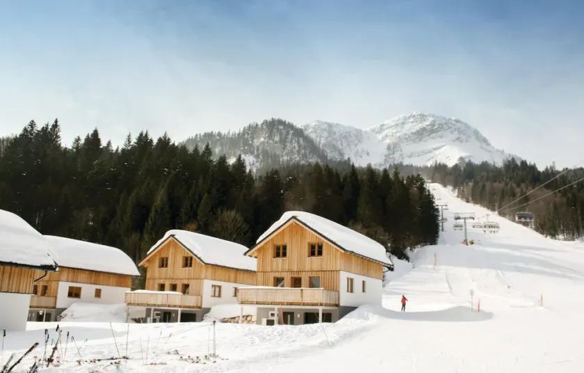 Stunning Home in Altaussee With 3 Bedrooms, Sauna and Wifi - Image 1