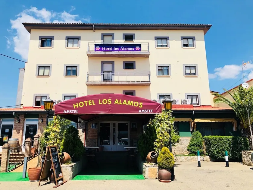 Hotel Los Alamos - Image 1