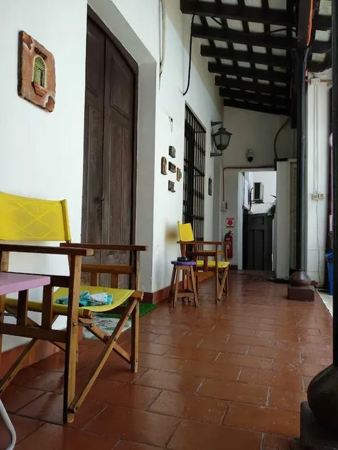 Black Cat Hostel - Image 1