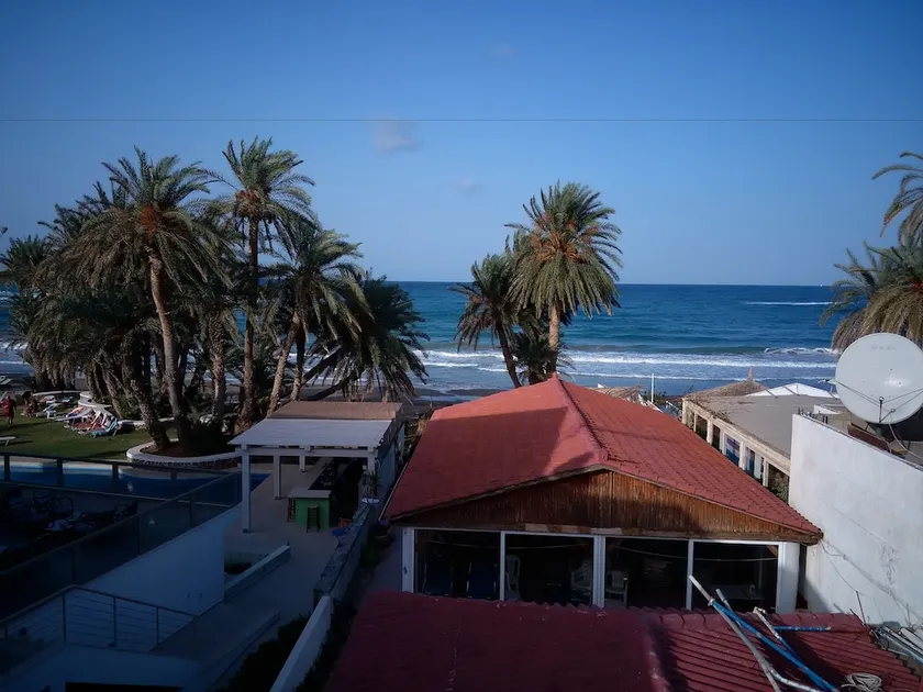 Ari Beach - Image 1