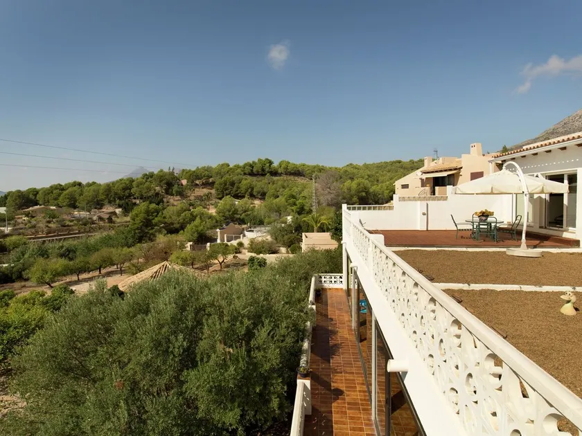 Spacious Detached Villa on the Costa Blanca With Heated Pool and Beautiful View - Image 1