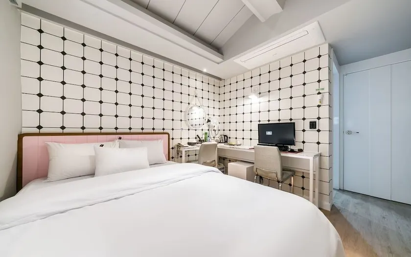 Hotel RG - Image 1