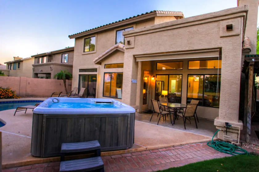 Chandler - 4 Bedroom Home - Chandler - Image 1