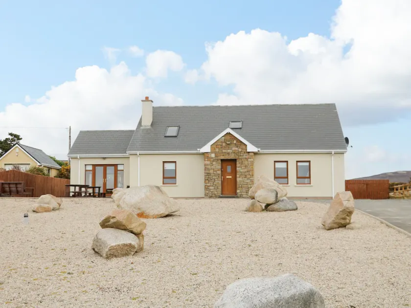 Carrick Cottage - Image 1