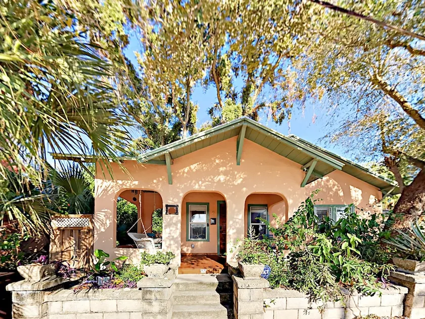 Restored 1920s 2br W/ Deck Near Beach 2 Bedroom Home - Image 1