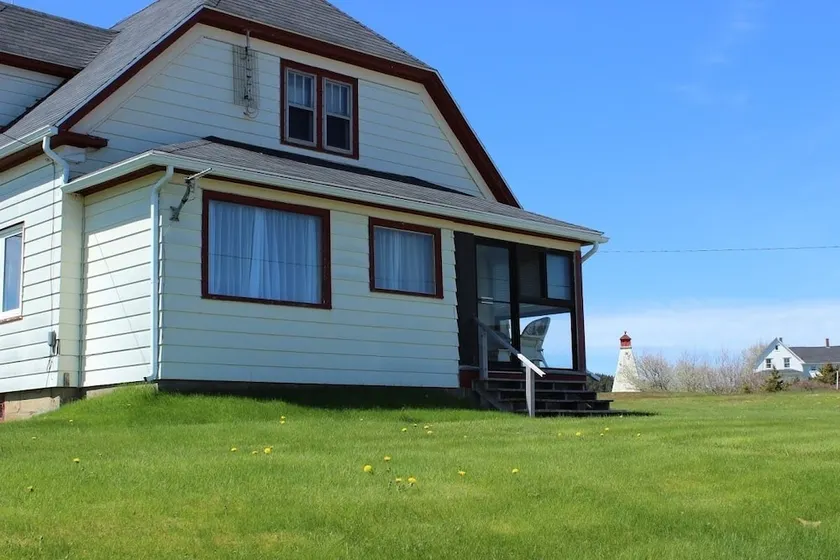 Laurence House - Image 1