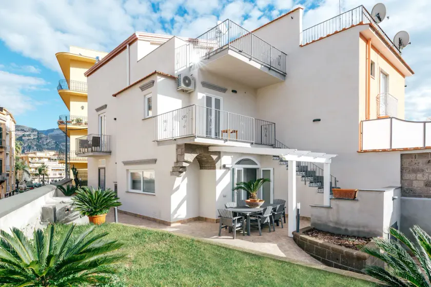 Villa Totti - Image 1