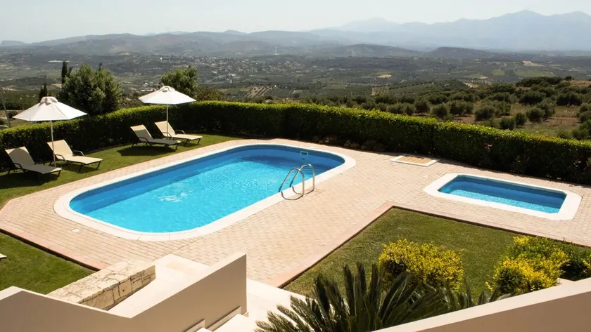 Luxurious Panoramic View Villa - Image 1