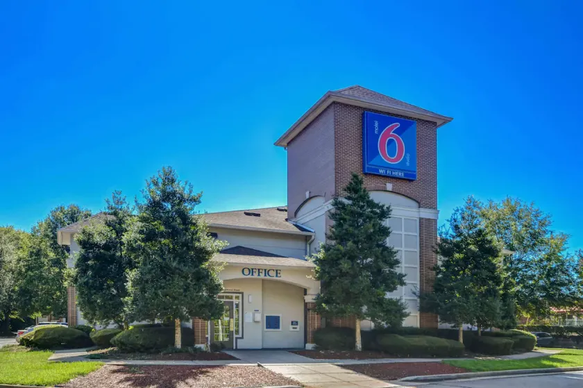 Motel 6 Roswell - Atlanta - Image 1
