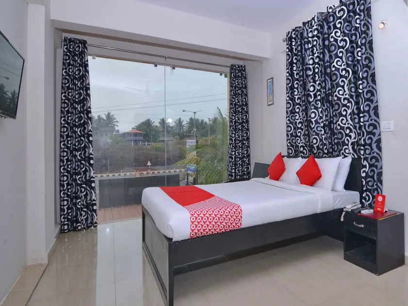 Hotel Sea View Inn - Image 1