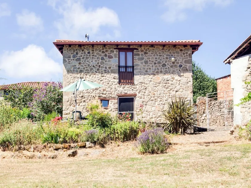 Casa Ribeira Sacra - Image 1