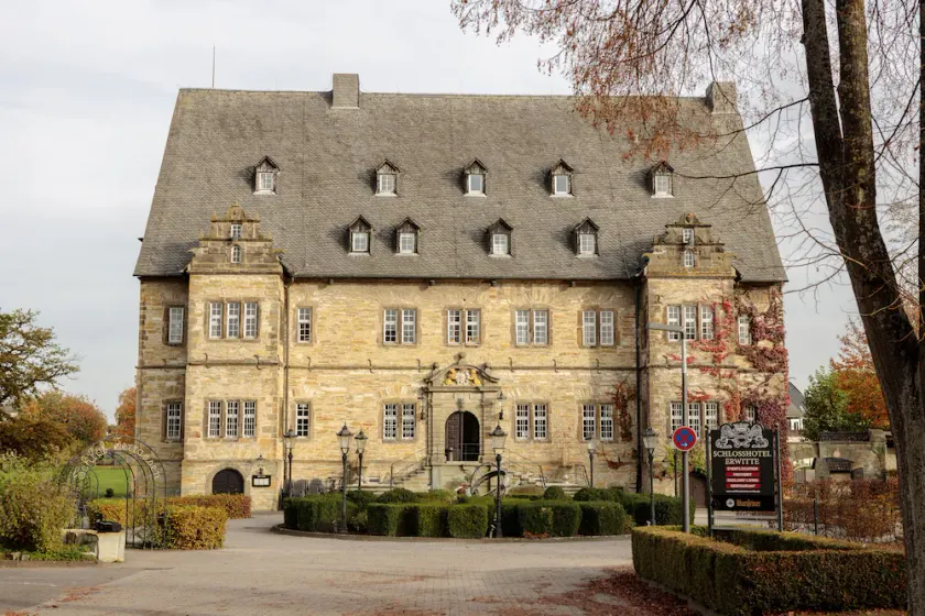 Schlosshotel Erwitte - Image 1