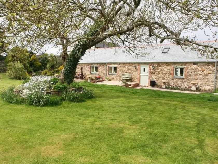 Treamble Barn - Image 1