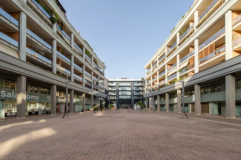 Domus BB Plaza Guest House - Image 1