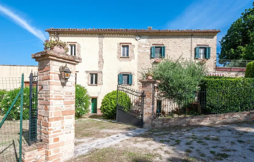 Stunning Home in Monteguiduccio With 3 Bedrooms - Image 1