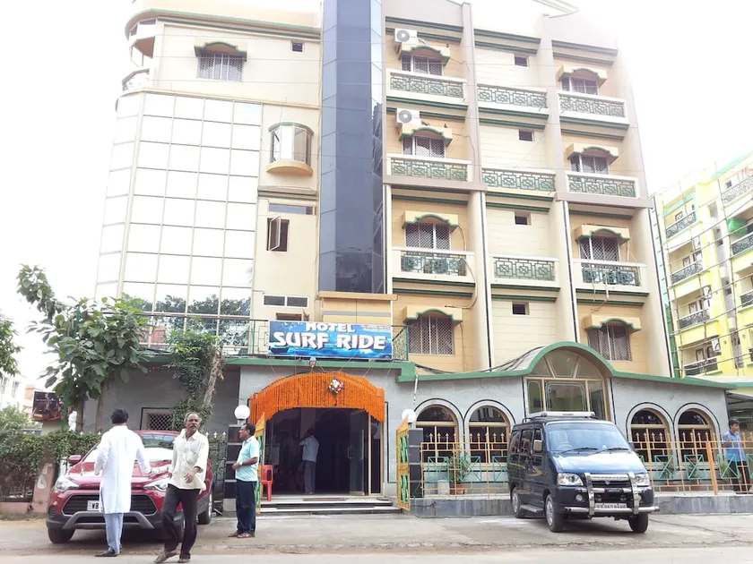 Hotel Surf Ride - Image 1