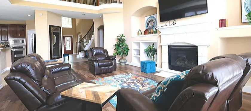 6Bdrm 4.5Bath 8Beds - HOME BIG AS TEXAS - Image 1