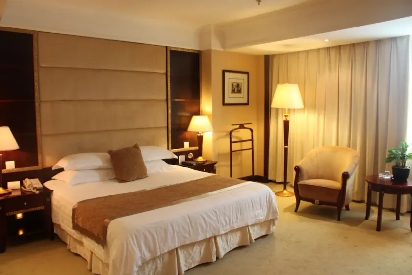 New Century Hotel Taizhou - Image 1
