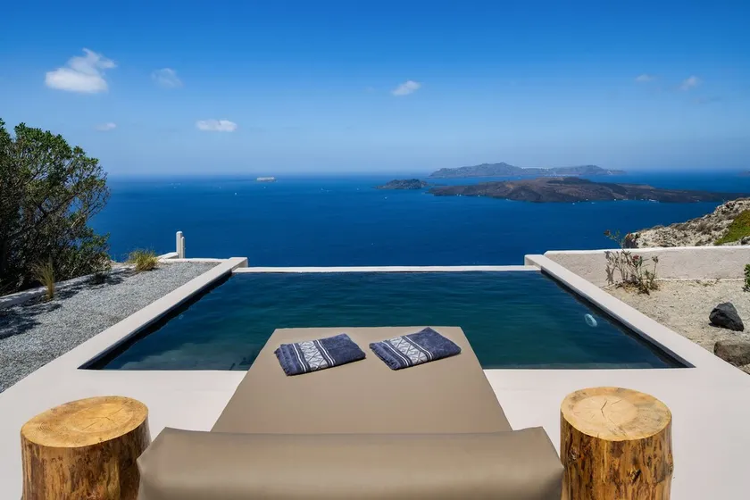 Azanti Suites - Image 1