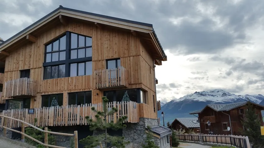 Chalet Caribou - Image 1