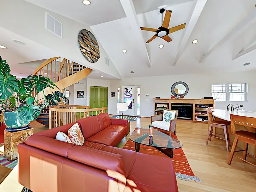 Iconic West End - 2 Br Home - Image 1