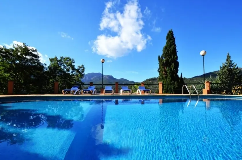 102629 Villa in Esporles - Image 1