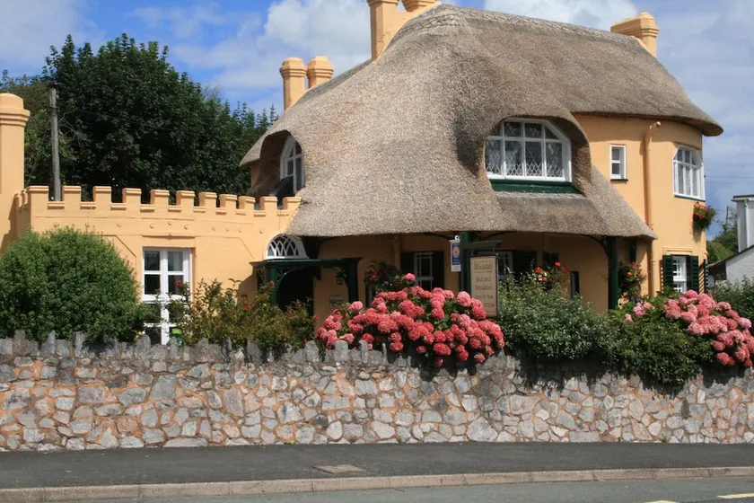 The Minadab Cottage - Image 1