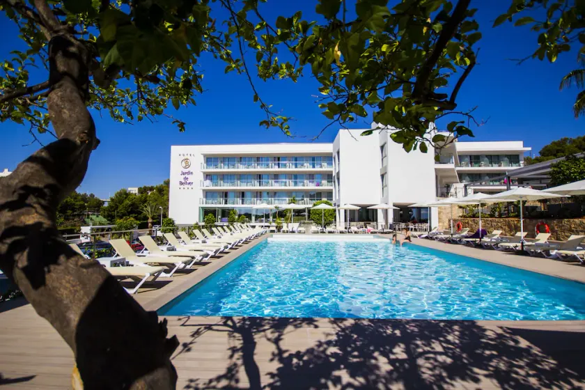 Hotel Jardin de Bellver - Image 1