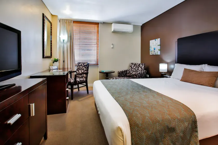 Madison Plaza Townsville - Image 1