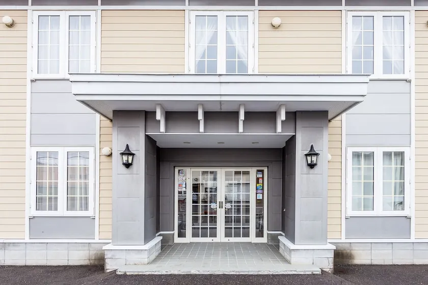 Hotel Bird Inn - Image 1