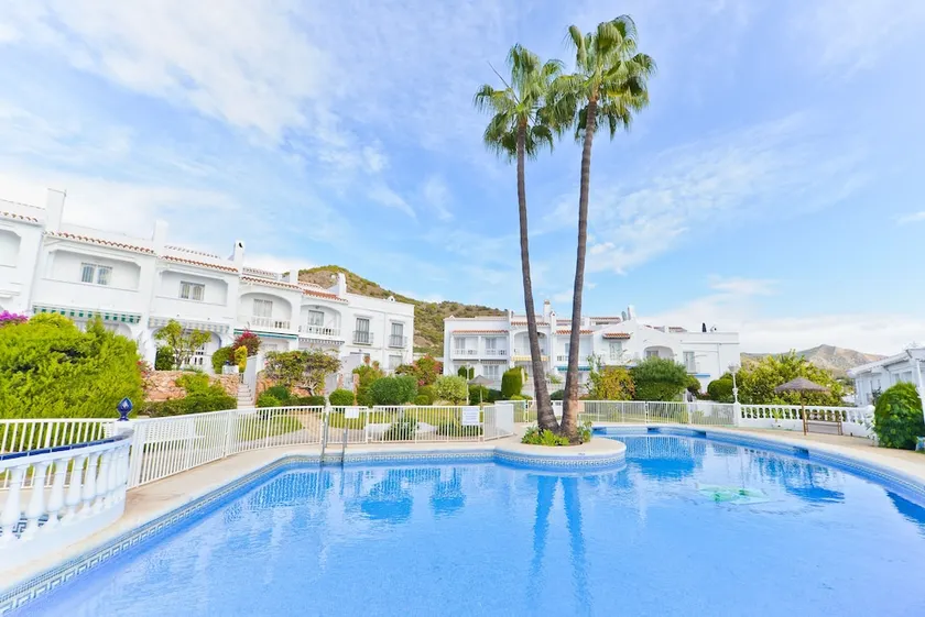 10 Jardines de Nerja - Image 1