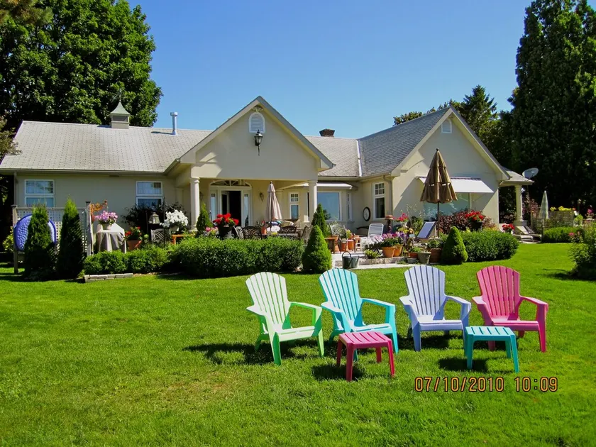 Willowmere Bed and Breakfast - Image 1
