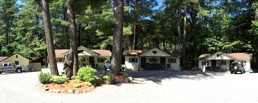 Lee's Motel and Cottages - Image 1