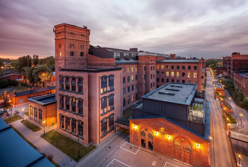 LOFT APARTMENTS - Image 1