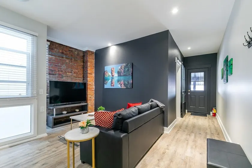 Brand New - Upscale 2BR with King Bed - PRIME Location! - Image 1