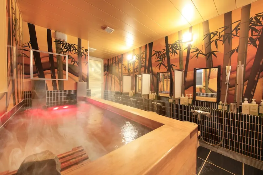Centurion Cabin & Spa - Image 1