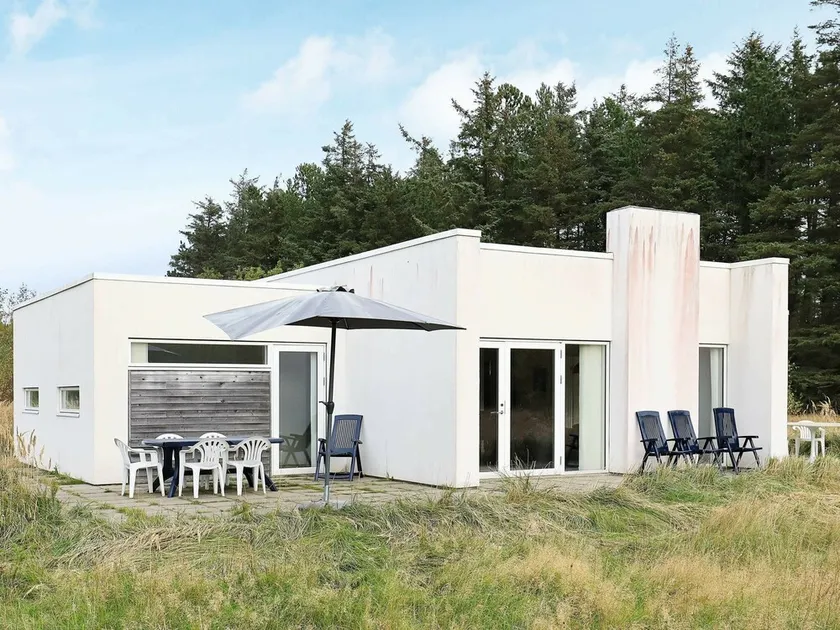 Charming Holiday Home in Ålbæk With Indoor Whirlpool - Image 1