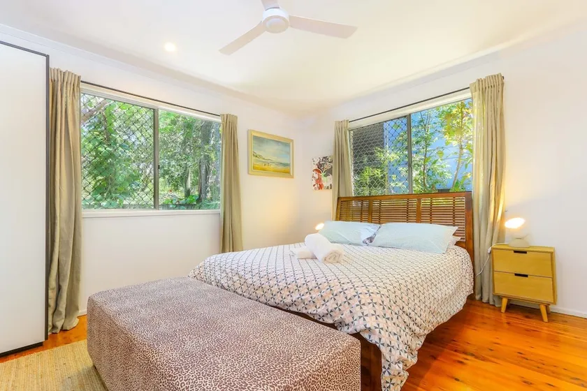 Fingal Beach House 14 Lagoon Road - Image 1