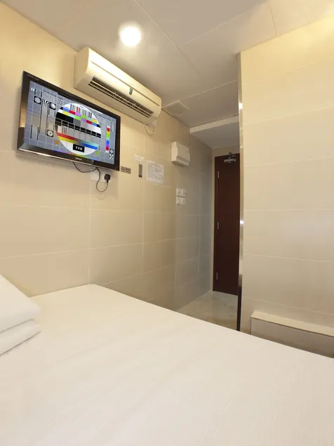 Mei King Hotel - Image 1