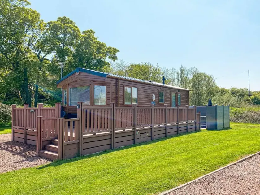 Remarkable 2-bed Lodge in Northumberland - Image 1