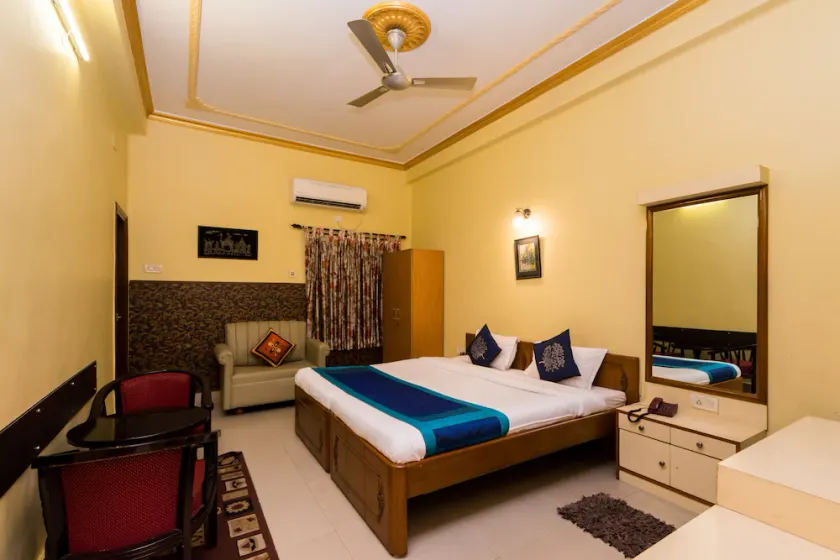 OYO 3436 Home Stay Near Airport - Image 1