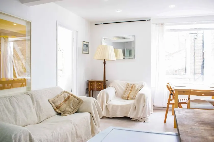 Bright & Cosy 2 Bed Apartment in Notting Hill - Image 1