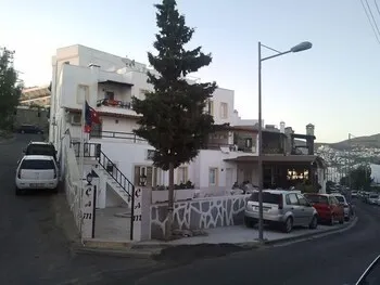 Çam Hotel - Image 1